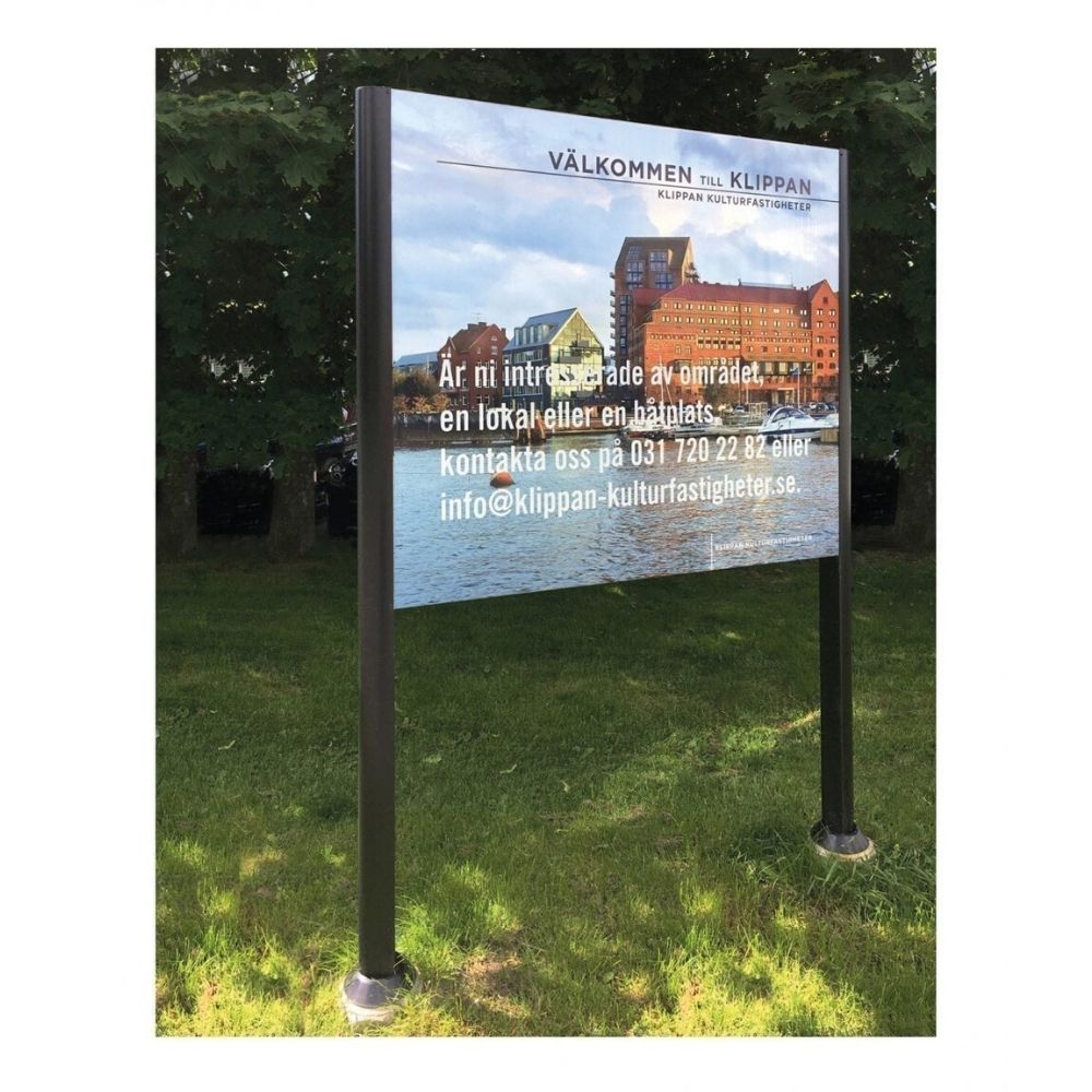 SIGNET TOTEM - Flat Freestanding Outdoor Sign - TM251